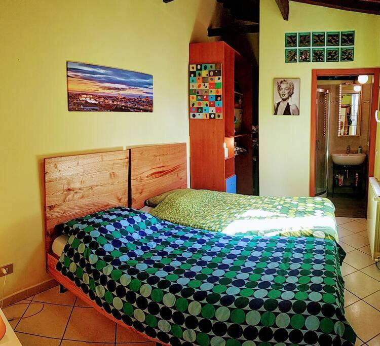 Apt Bright, Quiet! In The Center. Florence Luaran gambar
